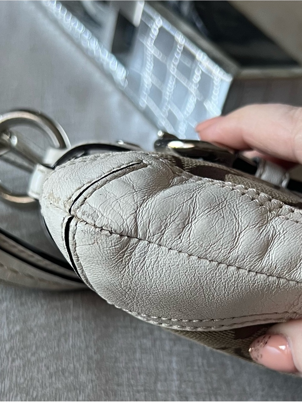 Coach Brown Signature Canvas Shoulder Bag with White Leather Trim - Picture 4 of 7
